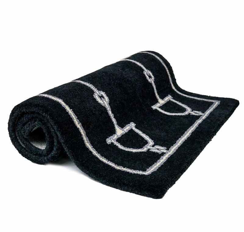 BLACK RUG 100% wool